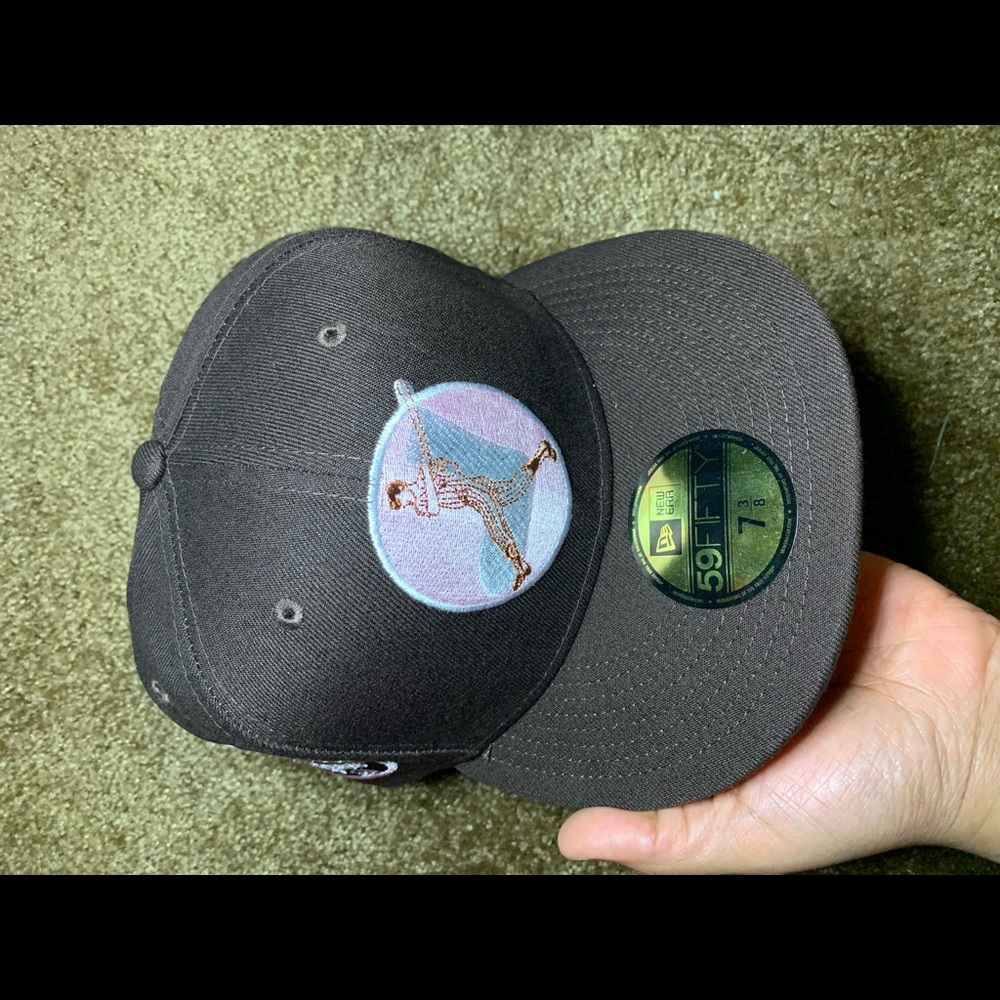 HATCLUB EXCLUSIVE Chicago WhiteSox Mocha Collection- Pink UV
